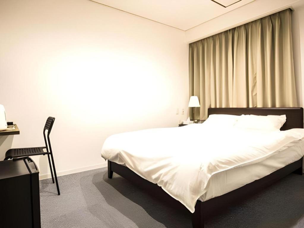 Rozy Hotel Namba Osaka Bagian luar foto