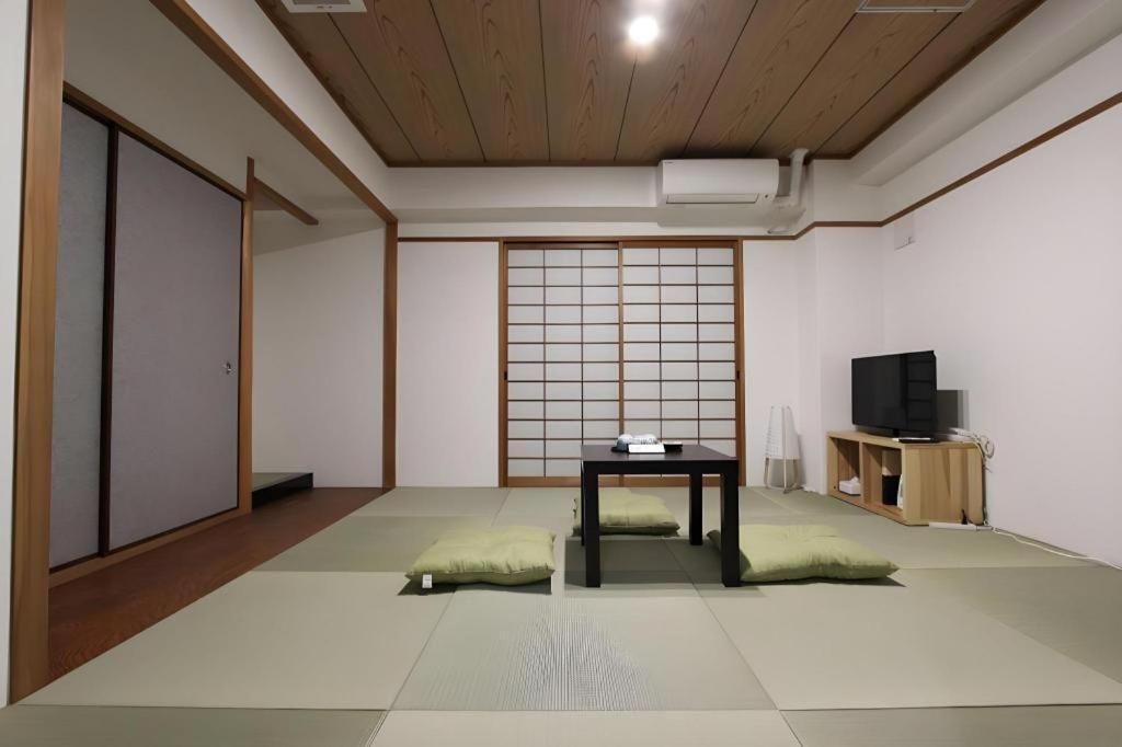 Rozy Hotel Namba Osaka Bagian luar foto